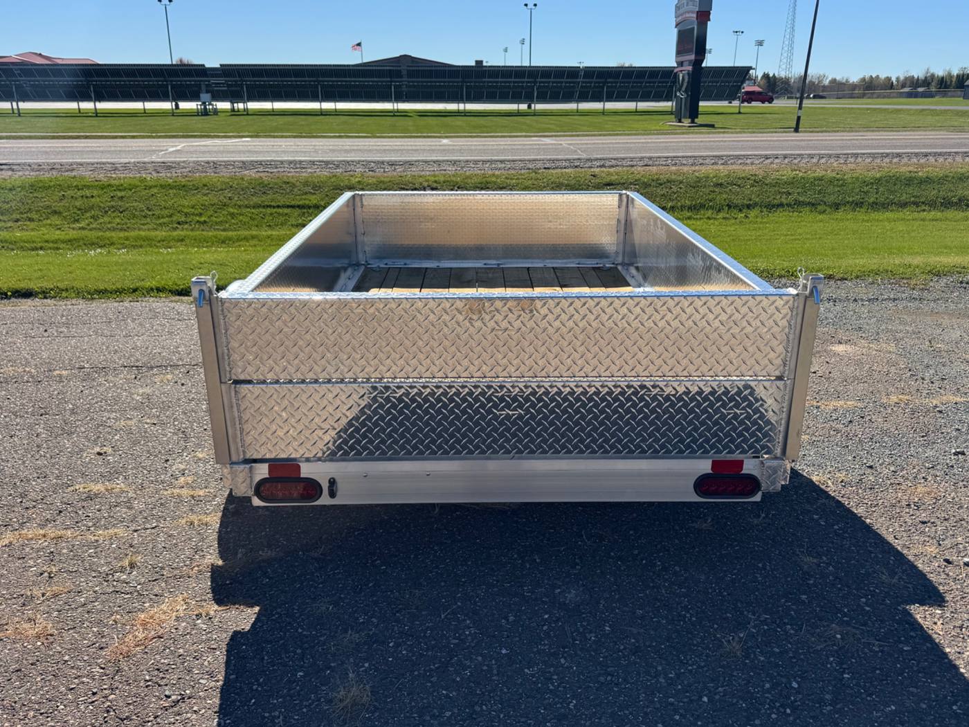 2027 Trophy 5x8 Aluminum Trailer, Diamond Plate Sides, Single Axle, Stacked Ramp, photo 4